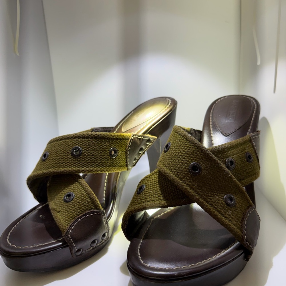 Stylish Olive Green Women's Sandals
